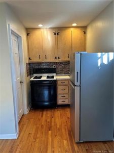 180 Blueberry Ln, Stratford, CT, 06614