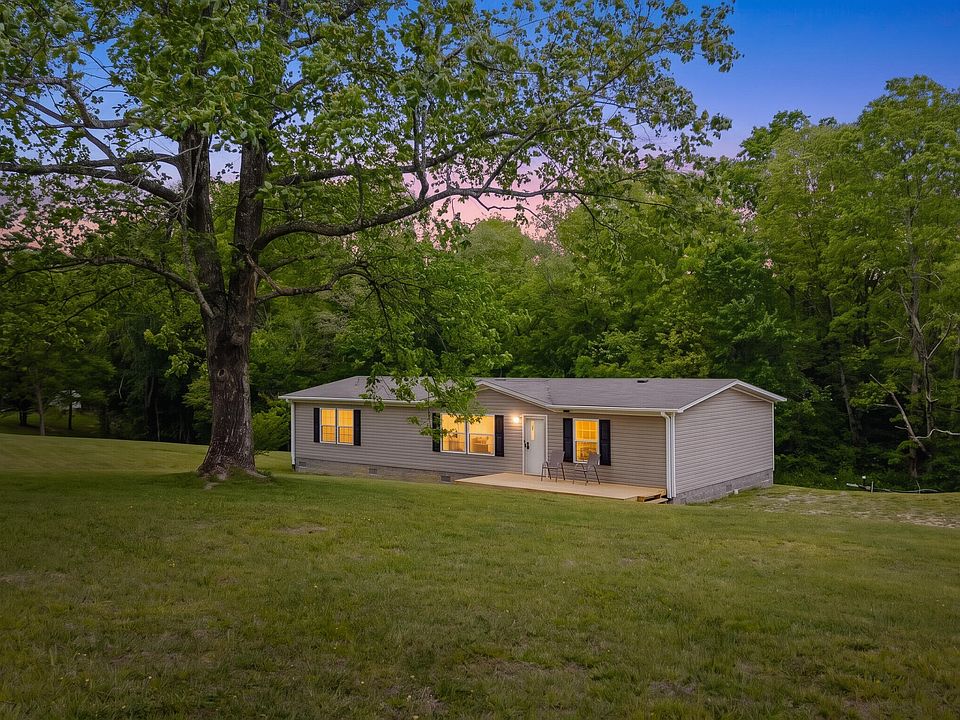 1st image of 584 Casey Rd