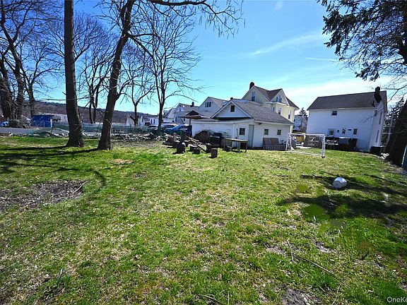 3rd image of 1 Agate Avenue