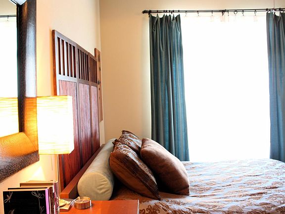 5th image of 488 E Ocean Blvd Unit 807
