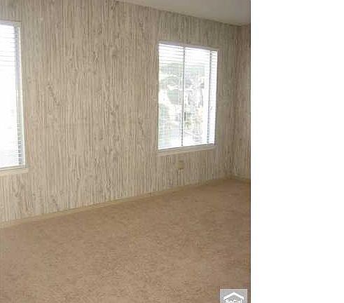 3rd image of 27701 Sandtrap Dr