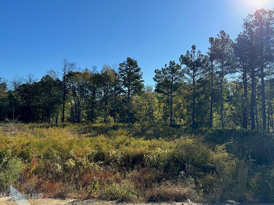 1st image of 17 Highwoods Dr #17