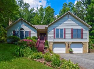 7511 Mount Chestnut Rd, Roanoke, VA 24018