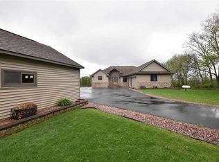 5227 S Milton Shopiere Rd, Janesville, WI 53546