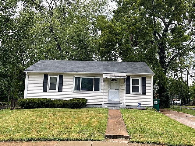 1st image of 6707 Black Walnut Ct