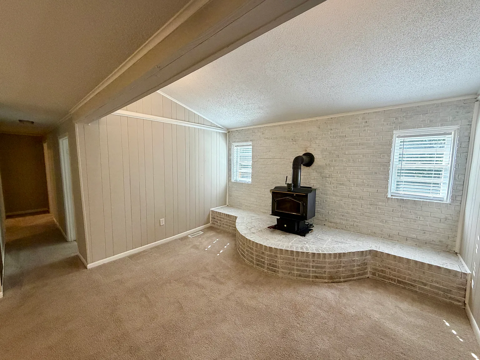 3 bed, 1296 sqft, $1,750 — Photo 4