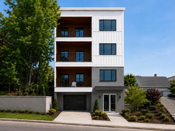 416 Langley Rd #6, Newton, MA 02459