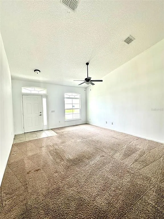 4 bed, 2.5 bath, 1744 sqft, $1,850 — Photo 4