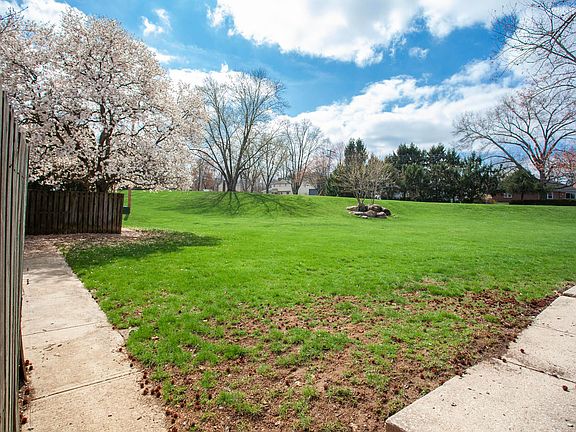 5th image of 149 Brandywine Dr #5-E