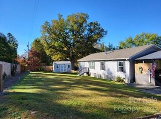 2012 New Stock Rd, Weaverville, NC 28787