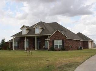 10815 Sundance Dr, Yukon, OK 73099
