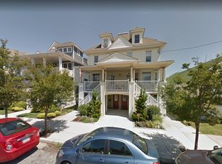829A E 4th St, Ocean City, NJ 08226