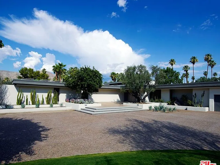 40471 Sand Dune Rd — Photo 1