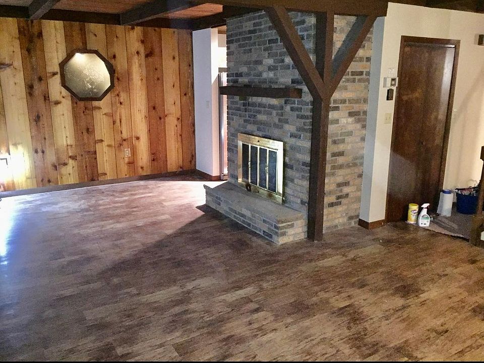 2nd image of 121 Admiral Dunbar Rd