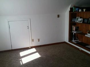 1045 Charleston St APT 3, Lincoln, NE 68508