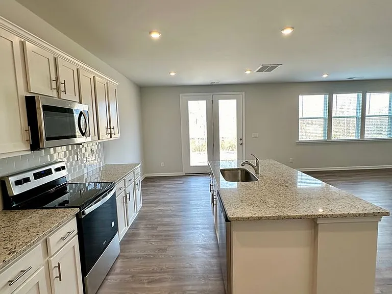 2123 Lavender Meadows Ct — Photo 10