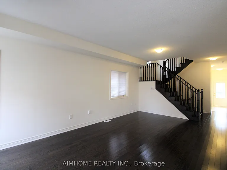 38 Foxberry Rd — Photo 15
