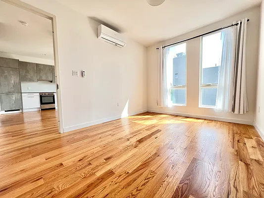 Rented by Pear NYC LLC | media 34