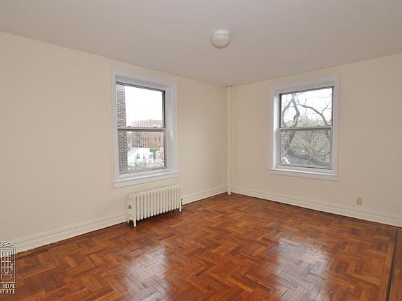 2nd image of 4115 46th St APT 4M