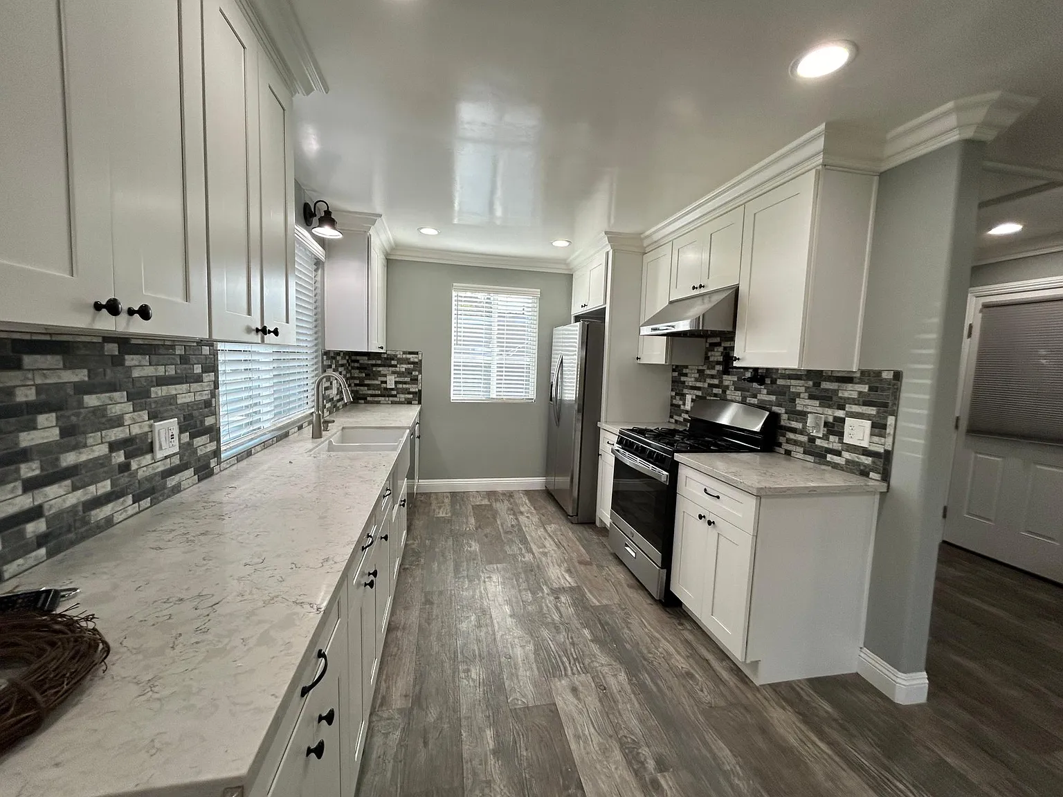 3 bed, 1250 sqft, $3,850 — Photo 3