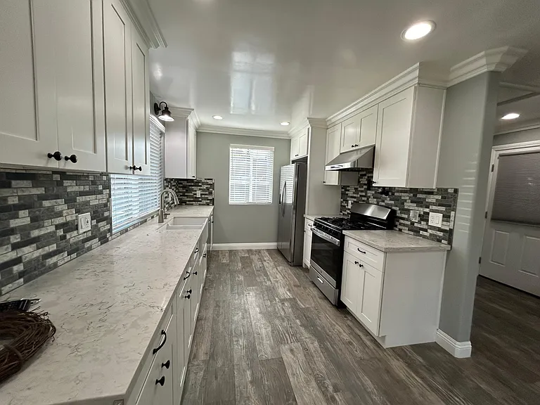 16233 Grand Ave #C — Photo 3