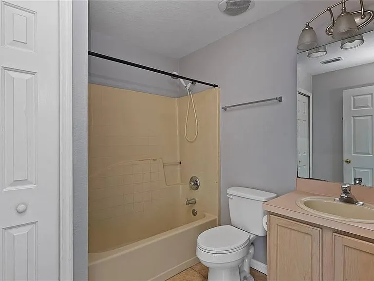 568 Kingfisher Dr — Photo 12