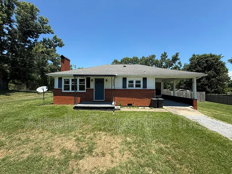 2239 Buckingham Rd — Photo 26