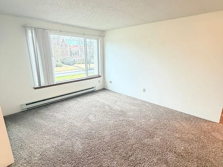 508 E Mission Ave Spokane WA 99202 — Photo 20