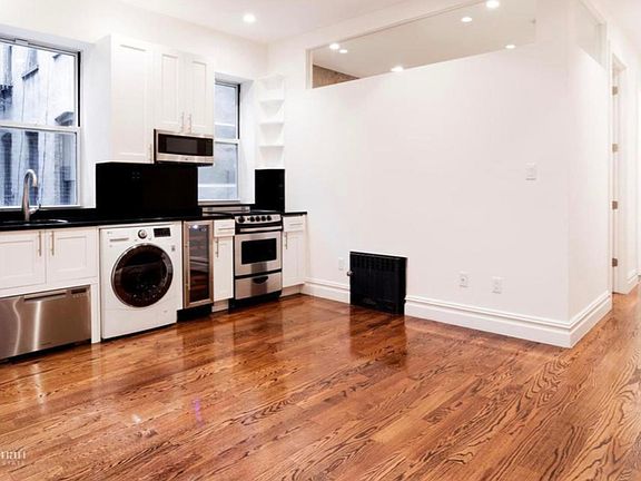 2nd image of 92 2nd Ave #24