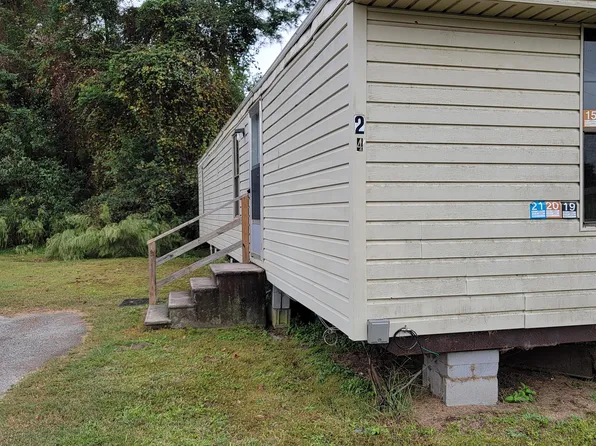 472 Ruben Wells Rd, Hinesville, GA