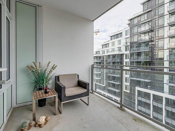 3rd image of 3268 Carscallen Rd #1004