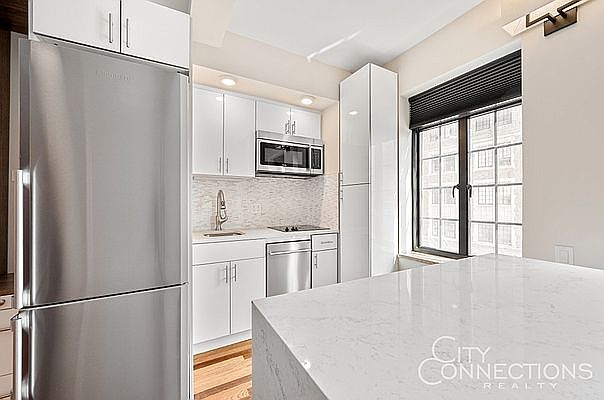 1st image of 5 Tudor City Pl APT 339