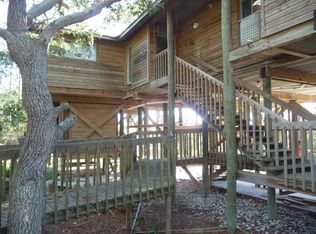 1350 Shell Crest Ave, Cedar Key, FL 32625