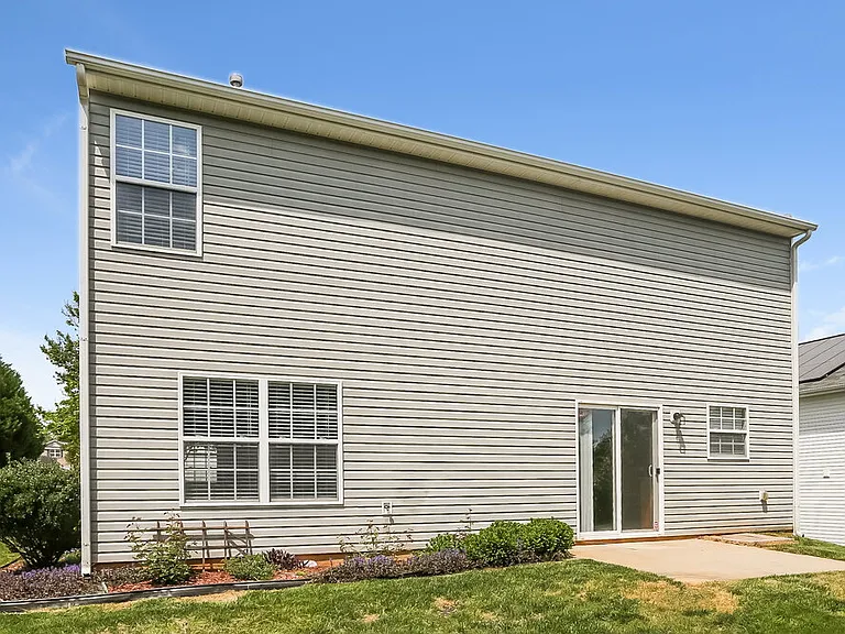 716 Overlook Rd — Photo 16