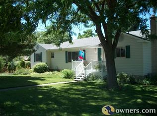 95 N 400 E, Hyde Park, UT 84318