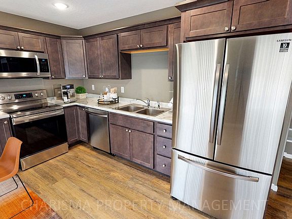 2nd image of 2601 S Norton Ave #2