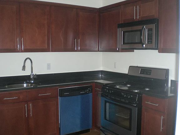 3rd image of 41-32 44th St #7B
