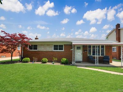 32354 Beechwood Dr, Warren, MI, 48088