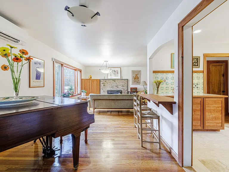10 Purdy Hollow Rd — Photo 13