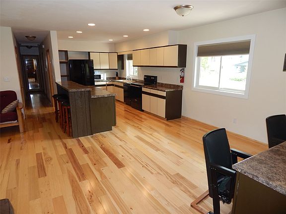 Kitchen with newer appliances and island. Lots of cupboard Space!