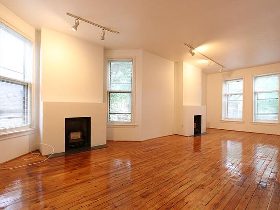 4th image of 1118 N Damen Ave #2
