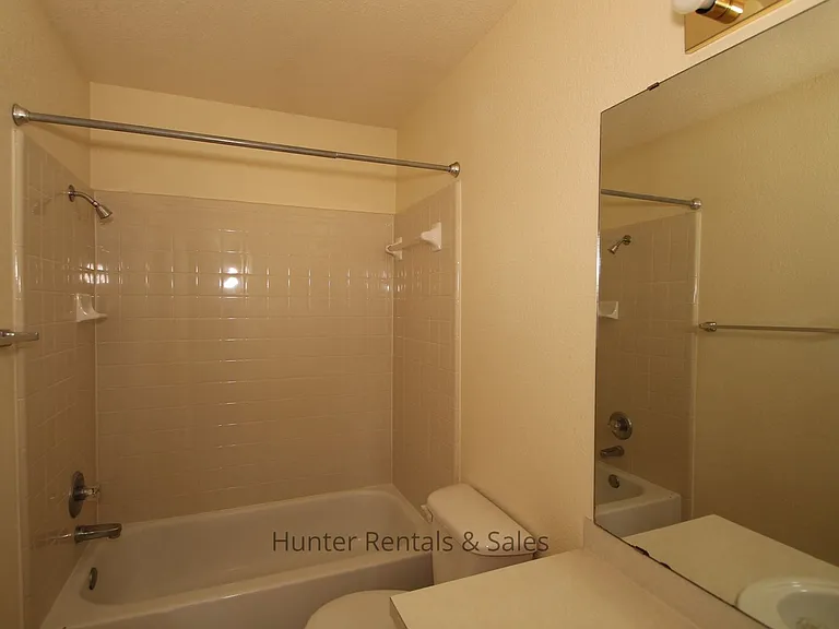 4000C Gus Dr — Photo 5