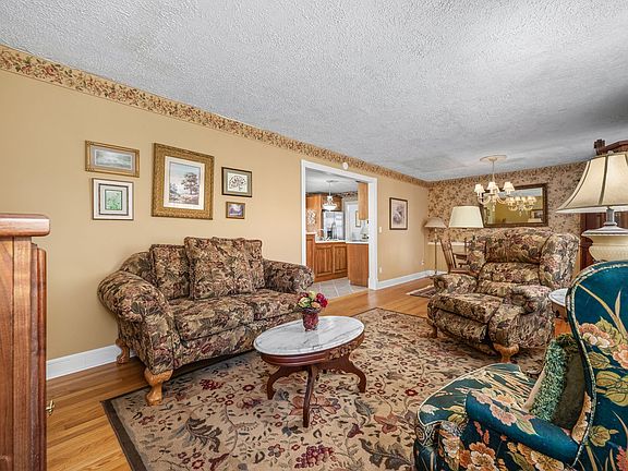 5th image of 1515 Leaf Ave