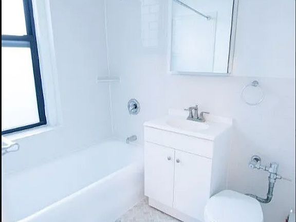 4th image of 4126 73rd St APT C22