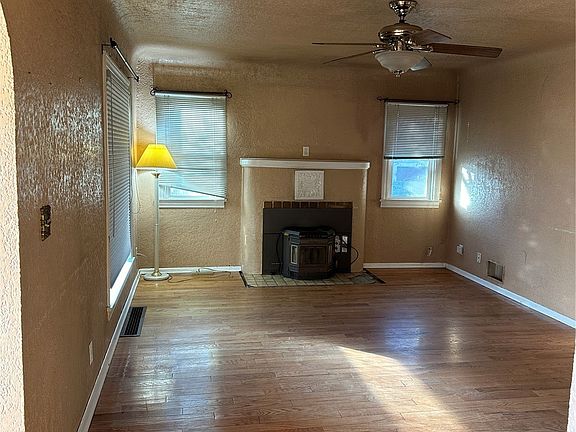 4th image of 521 Juniper Street