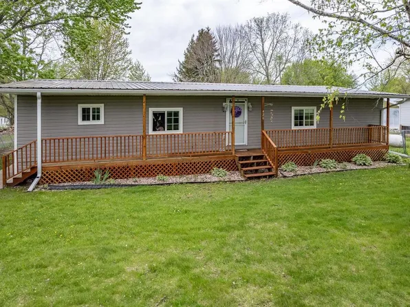 420 Mill Street, La Valle, WI 53941