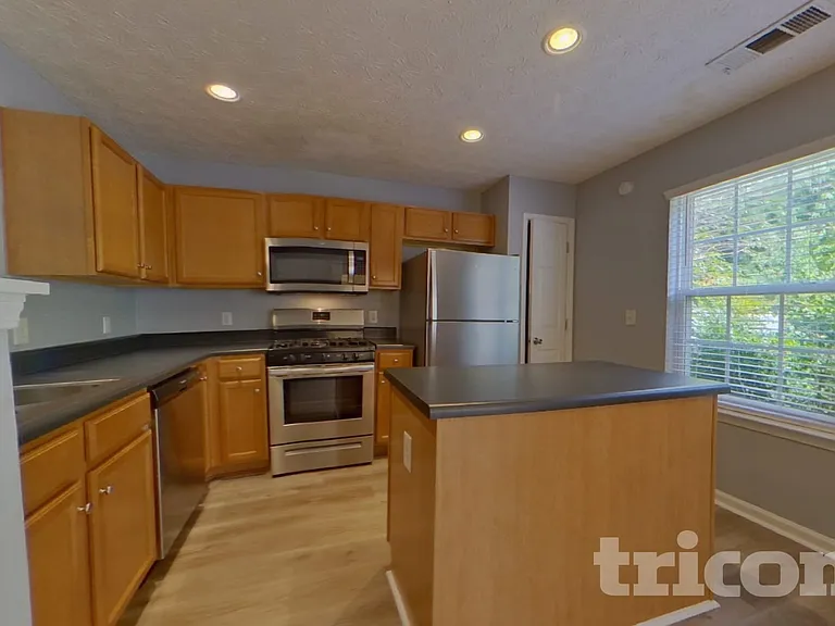 5330 Mountain Top Pl — Photo 5