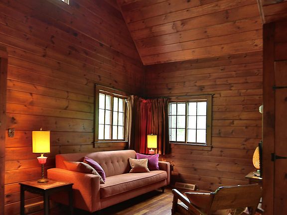 3rd image of 104 Dewitt Mills Road