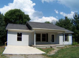 2058 Old Walton Rd, Monterey, TN 38574