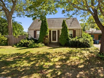40 Pilgrim Dr, North Kingstown, RI, 02852
